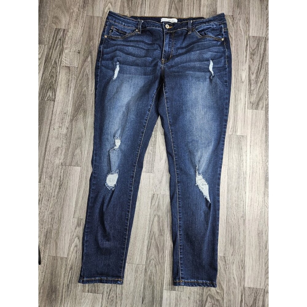 KanCan Jeans Womens 2XL Blue Distressed Ripped Denim Stretch Skinny Casual Pants